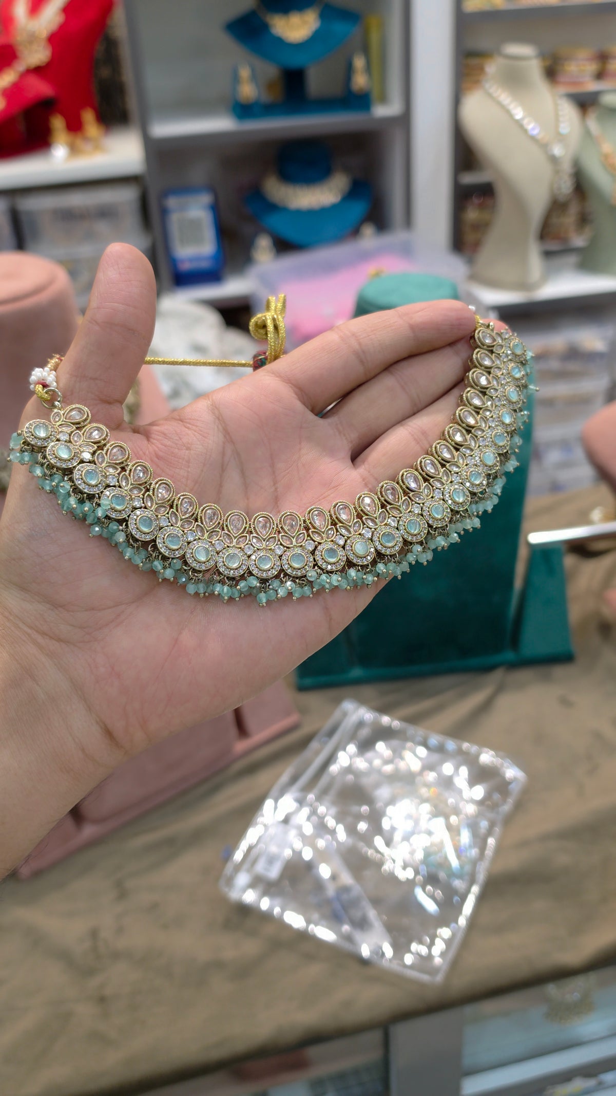 Necklace set Ad