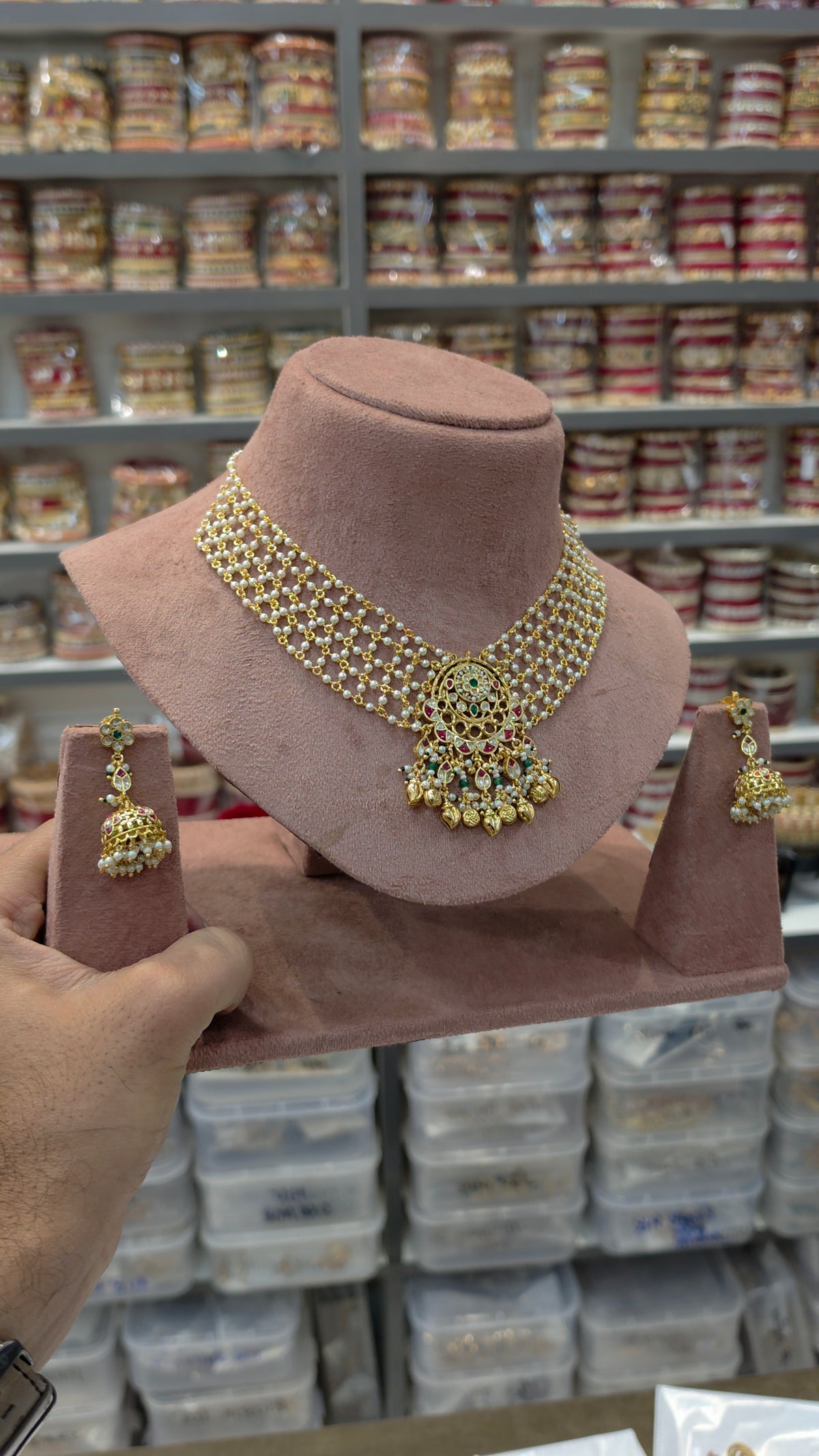 Necklace set