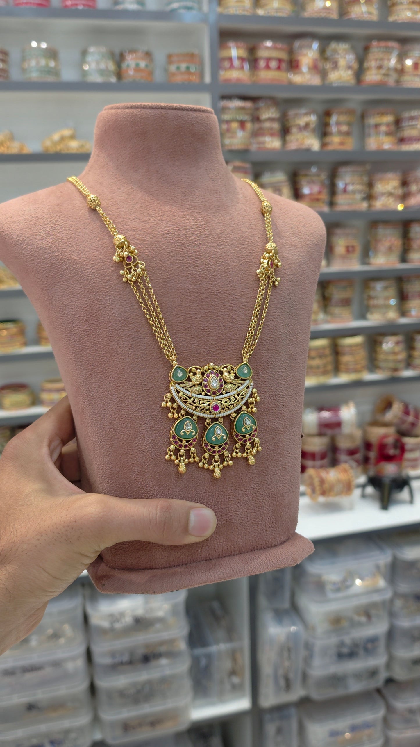 Necklace set