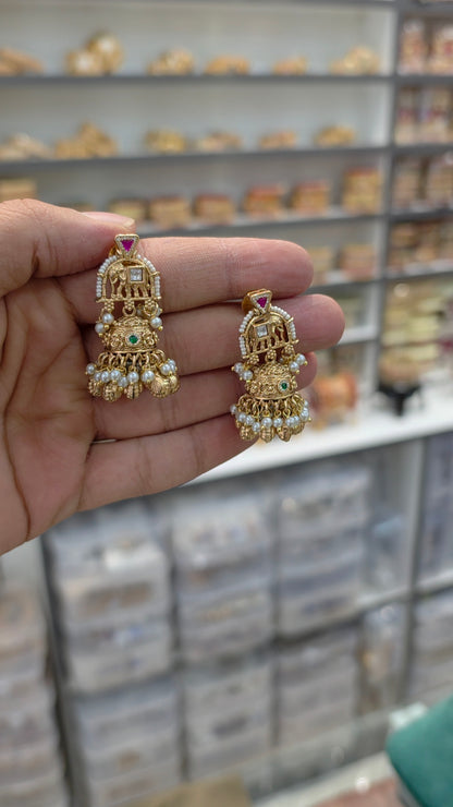 Necklace set