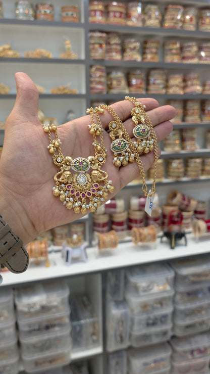 Necklace long