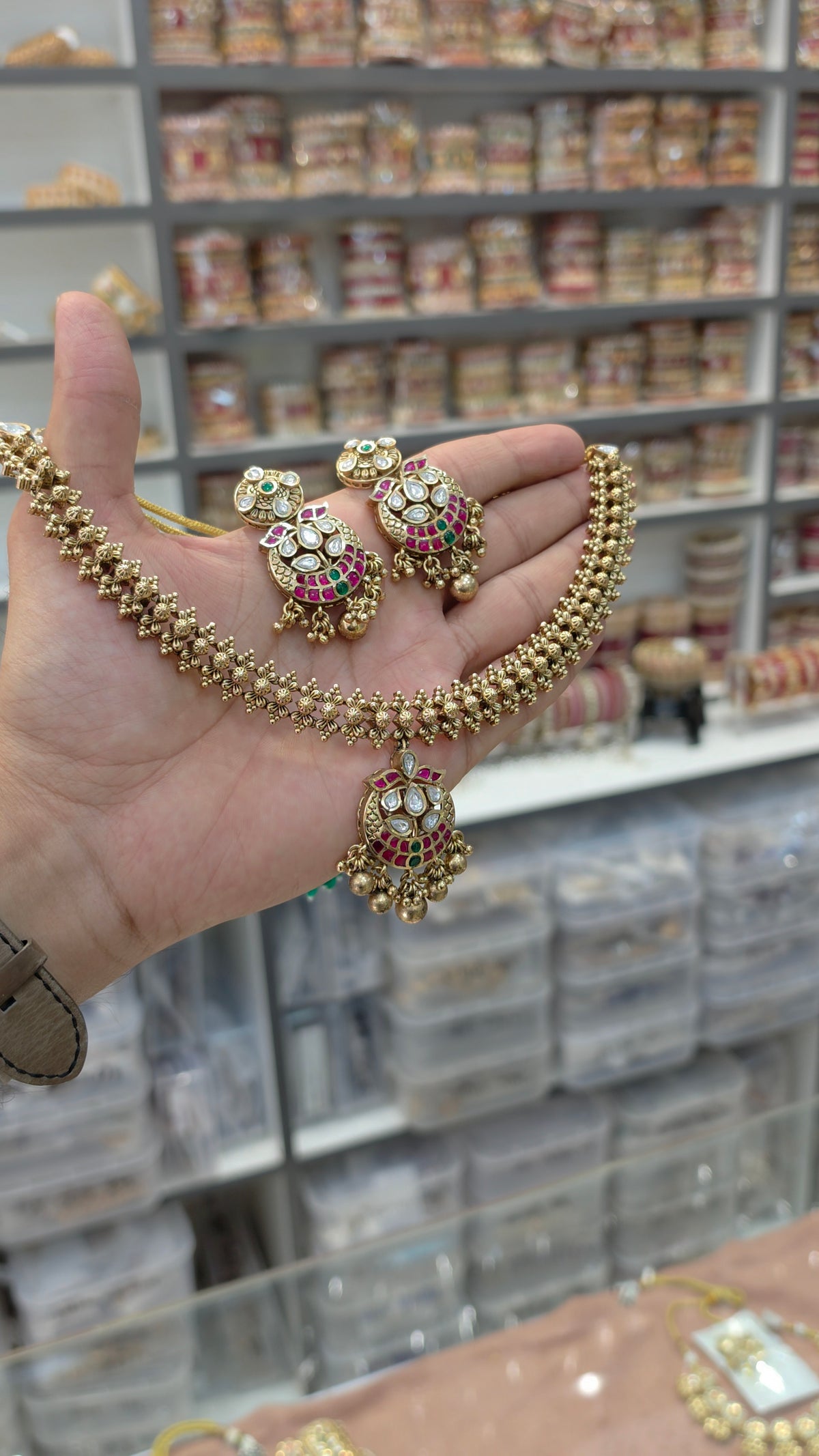 Necklace set