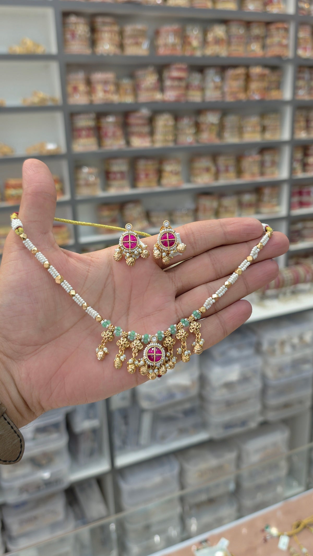Necklace set