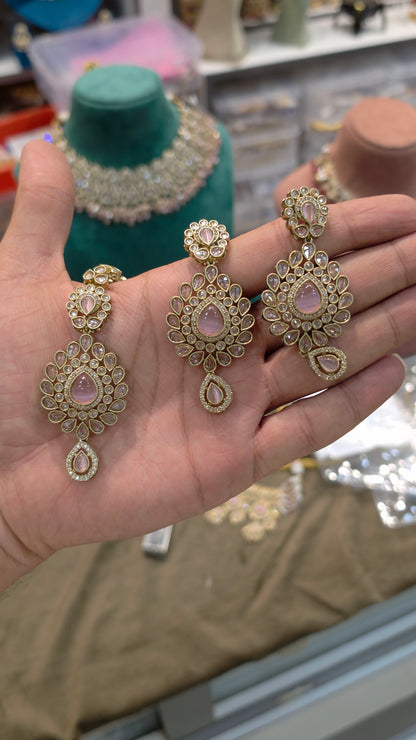 Necklace set
