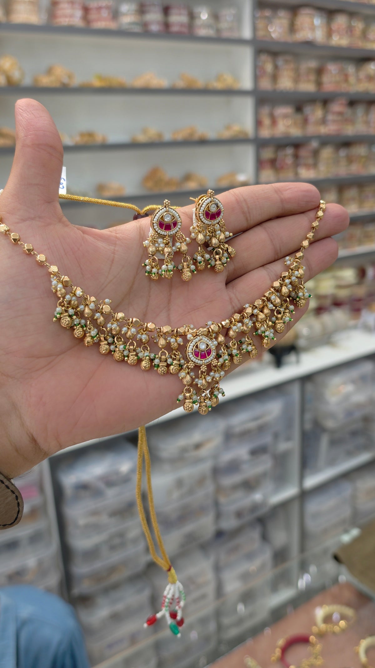 Necklace set